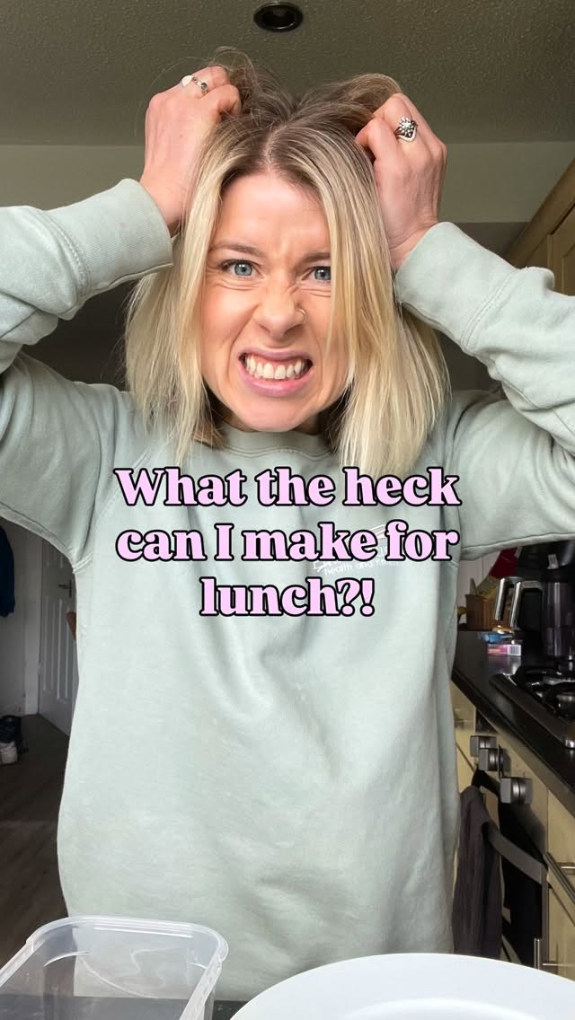 🤯Decision fatigue when it comes to lunch time?!😣
Top tips!
👉🏼Prep when you can: roast veg, boil eggs, cook chicken etc
👉🏼Build a lunch starting with protein, add veg, carbs (if wanted) & a flavour you enjoy
👉🏼Keep it simple & don’t be afraid to repeat daily - just swap certain things for variety
👉🏼Make food you enjoy & look forward to eating
On all my nutrition programmes we focus on keeping healthy eating simple and enjoyable. Sign up to be the first to know when new programmes start - click link in bio😊
#healthylunchidea #healthylunchideas #simplehealthylunch