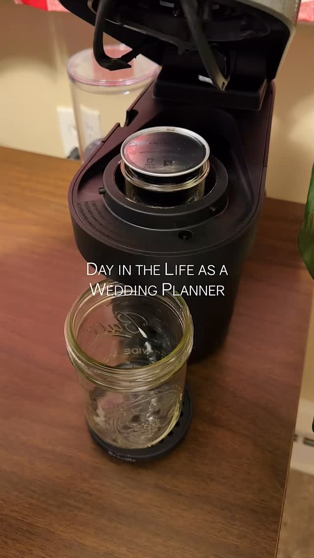 My DITL as a wedding planner on wedding day!
The day usually starts early with coffee, final timeline checks, and loading up the car before heading to the venue. By the time guests arrive, a lot has already happened behind the scenes...setting up details, checking in with vendors, and making sure everything is ready for the day ahead.
Wedding days are long, but getting to see everything come together makes it SO worth it. ✨
Venue // @fieldsatskycrest
Photo // @ashley.stone.photography
Video // @caralee_videography
Catering // The Smoke Pit
Carcuterie // Grazing Table
DJ // @336djs
Hair // @manesxmaddie
Makeup // @makeup_byem_
