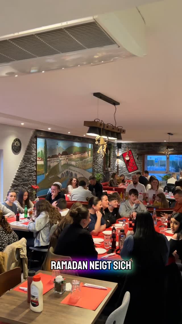 Ramadan neigt sich langsam dem Ende zu. 🌙
Wir möchten uns von Herzen bei allen bedanken, die diesen besonderen Monat bei Kulla mit uns verbracht haben.
Eure Besuche, eure Unterstützung und die gemeinsamen Iftar-Abende bedeuten uns sehr viel. 🤍
Wir freuen uns auch an Bayram auf euren Besuch bei
📍 Kulla Grenchen
📍 Kulla Düdingen
#ramadan #kulla #iftar #bayram #eid