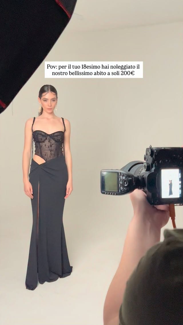 ✨ABITO A NOLEGGIO PER 4 GIORNI ✨
Per il tuo giorno più bello scegli di indossare l’abito più bello !!!
Il nostro Enxi ❤️❤️
Scopri sul nostro sito se è ancora disponibile per la tua data 😉
E non dimenticare di seguirci per non perdere nessuna novità ❤️❤️
#grinasatelier#abitianoleggio#18esimocompleanno🔞❤️🎂#lookcompleanno#abito18esimocompleanno