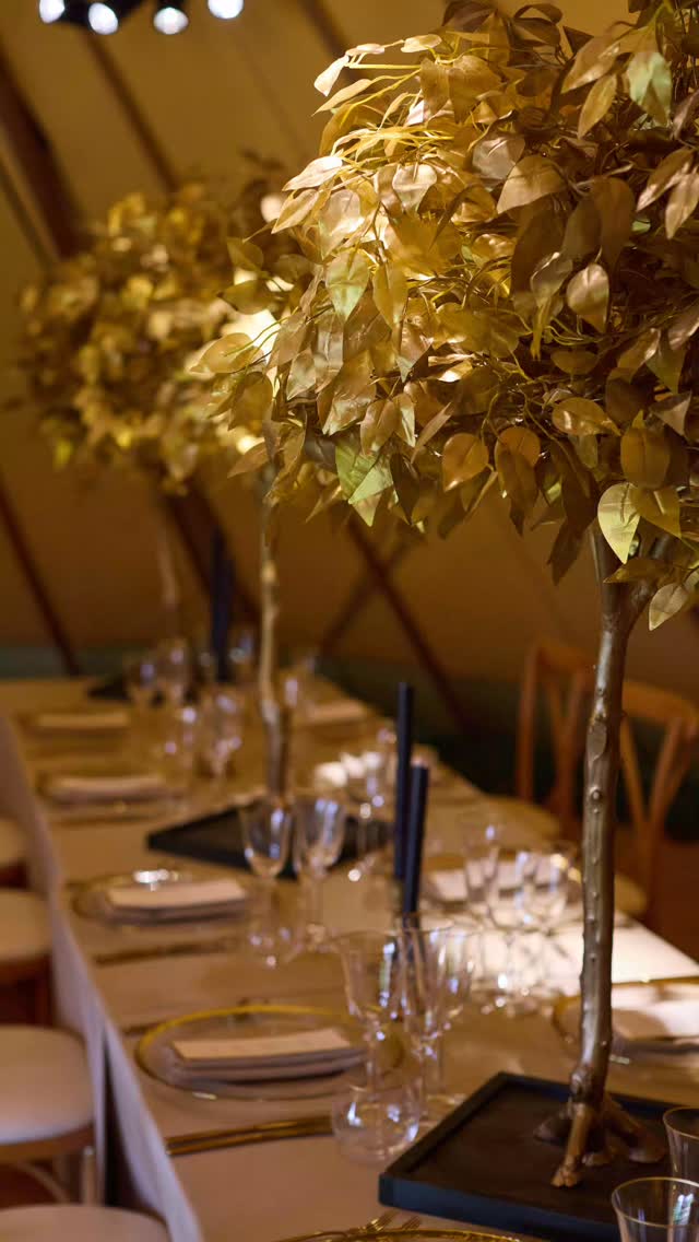 If you're thinking of adding a touch of gold, this one's for you! Glamorous, chic, and shiny 💛🌟.
The menus I made here were hand-painted in gold around the edges and then later made for another event with digital foil, with a huge set of matching stationery to work beside them. Pretty!
Hands up below if you're going for gold.
DM for more info and enquiries.
Stationery: @fromsallywithlove
Photos: @tomandlizzieredman
Styling and flowers: @melissarose_design
Tipi: @coastaltents
#fromsallywithlove #chicwedding #goldwedding #goldweddingtheme #luxwedding