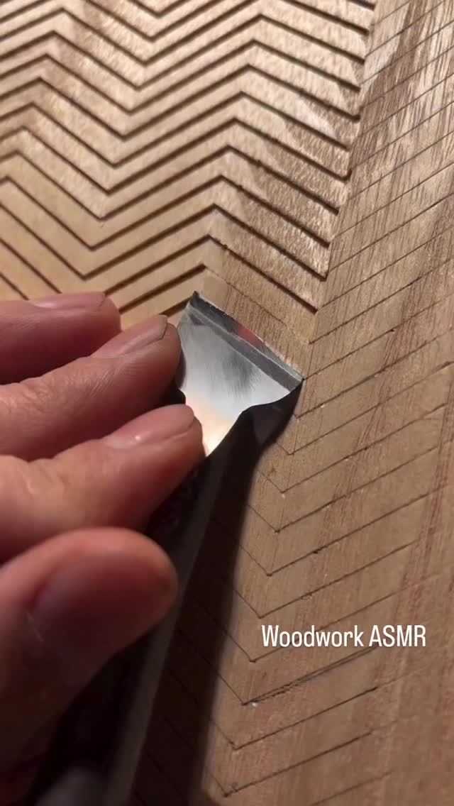 Every scrape here is the perfect sound 👌
.
.
.
.
#bespokefurniture #asmr #carpentry