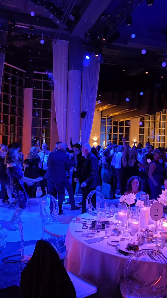 Smoke bubbles are legit!!
#melbournecelebrant #melbournecitysidecelebrant #weddingcelebrant #weddingcelebrantmelbourne