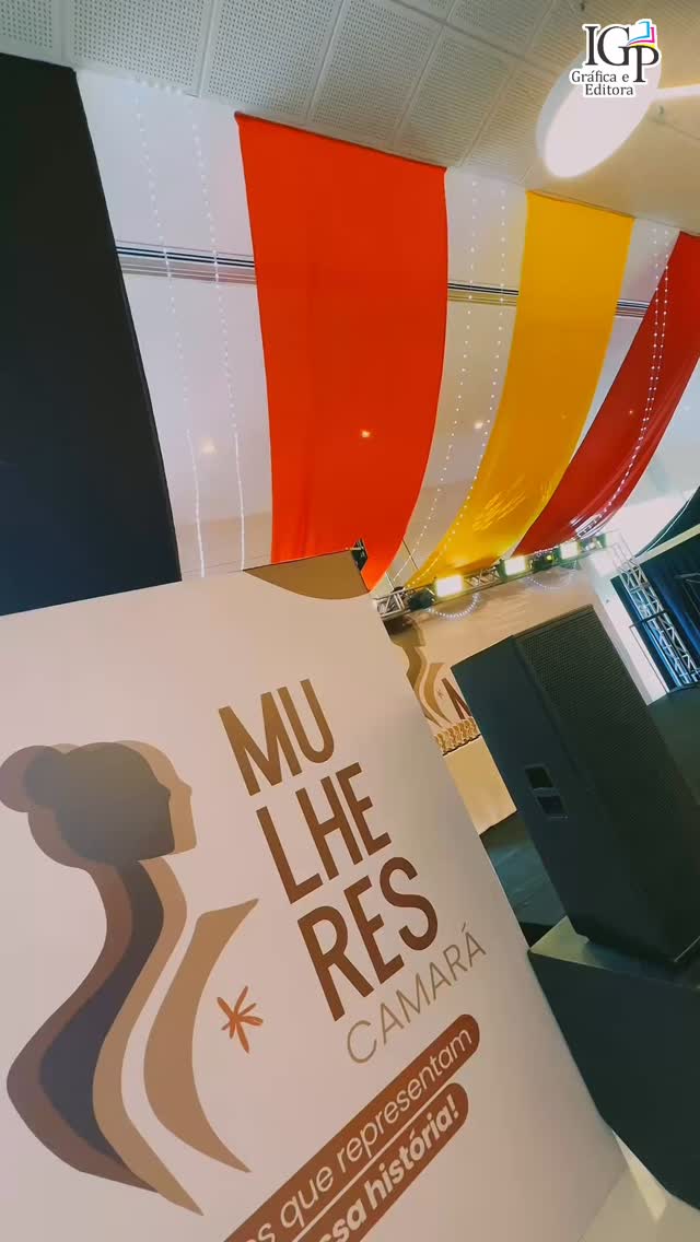 A Editora IGP celebra com gratidão o sucesso do evento Mulheres Camará, realizado em parceria com o Shopping Camará e o nosso Café Impresso. Foi um momento especial de valorização, reconhecimento e protagonismo feminino em nossa sociedade.
Nosso mais sincero agradecimento a todas as mulheres que estiveram presentes, abrilhantando o evento com suas histórias, sua força e sua expressão. Cada participação tornou esse encontro ainda mais significativo.
Registramos também um agradecimento especial a Renata Almeida, diretora de marketing do Shopping Camará, pelo apoio e dedicação na realização deste projeto, e ao senhor José Carlos Poroca, gestor do Shopping Camará, pela confiança e parceria.
Estendemos nossa gratidão a Cássio Cavalcante, da Enseada das Letras, e à equipe da Edições Rascunhos, Valque Santos, Adriano Sales e Tony Borba, que contribuíram de forma essencial para que este evento acontecesse com excelência. Queria deixar registrado o agradecimento especial ao Phillip Leandro da @mochilafilmes e ao Christian da @cachicolstudiopro
Seguimos firmes no propósito de promover cultura, literatura e espaços de valorização humana. Que venham os próximos encontros!
#MulheresCamará #Cultura #Literatura #Gratidão #shoppingcamará