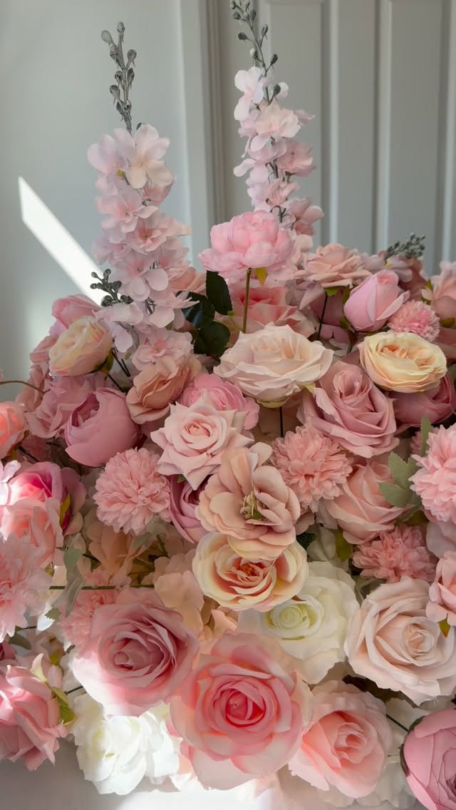 A floral collection that brings softness and charm to every space 🌸✨�Fresh blooms arranged to brighten moments and elevate your decor 🌿💐�Nature’s beauty, styled with elegance and grace 💫
📞Call /Whatsapp: 07427 613942
Website: www.admiresfurnishings.co.uk
Email: sales@admiresfurnishings.co.uk
📍Tonbridge, Kent
We are based in the UK and operates from our own warehouse.
#FloralCollection #BloomVibes #FlowerDecor #ElegantStyle #FreshFlorals