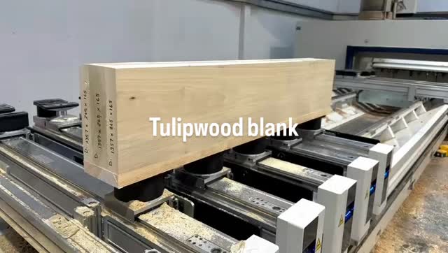 Here's how we make twisting stringers on our machine !
#stringer #staircase #madeinsheffield #yorkshiremakers #stair