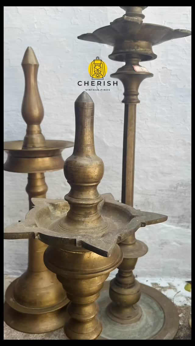 A small gathering of vilakku from across South India. 💛
All currently available. Please DM to know more.
.
.
.
.
.
#cherishvintagefinds #culturalheritage #vintagedecor #indianantiques #indianheritage