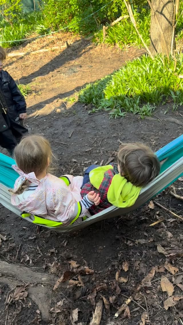 A truly magical day in the forest 🌿✨
We started our morning mixing potions, practising pouring and sharing, and making some very important wishes… mostly for pet unicorns 🦄 (so parents, don’t be surprised if one turns up at home!)
We explored the woodland, swung in the hammocks, and noticed the beautiful changing leaves 🍃
To finish, we created our own fairy creatures, shaping clay faces, building bodies from sticks, and using the art of the ancient Japanese process Hapa Zome to decorate fairy clothes with real petals and leaves 🌸
A day full of imagination, creativity, and adventure 💫
#ForestSchool #OutdoorLearning #highgatewoods #hampstead #montessori