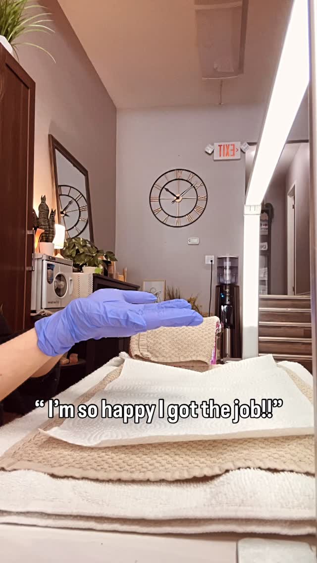 It’s never just an appointment ❤️
It’s trust and a moment to unwind and feel seen. It’s sharing little wins and celebrating with you along your journey🫶🏻 We are lucky to be a part of your story !
#bowmanvillespa #durhamregionspa #selfcare #downtownbowmanville #clientlove❤️