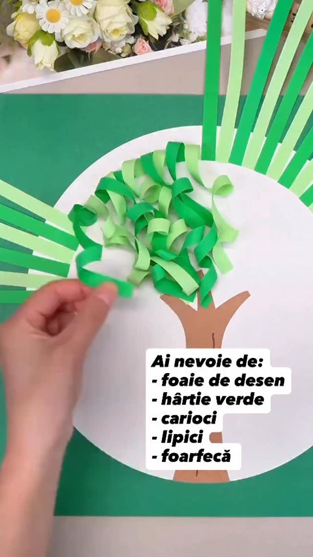 🌳 O activitate simplă, dar atât de frumoasă pentru zilele de primăvară!
Cu doar câteva fâșii de hârtie, copiii pot crea un copăcel plin de „frunze” și pot exersa răbdarea, motricitatea fină și creativitatea 🌱
#gradinitaonline #activitaticopii #activitatipentrucopii #kidsactivities #activitiesforkids