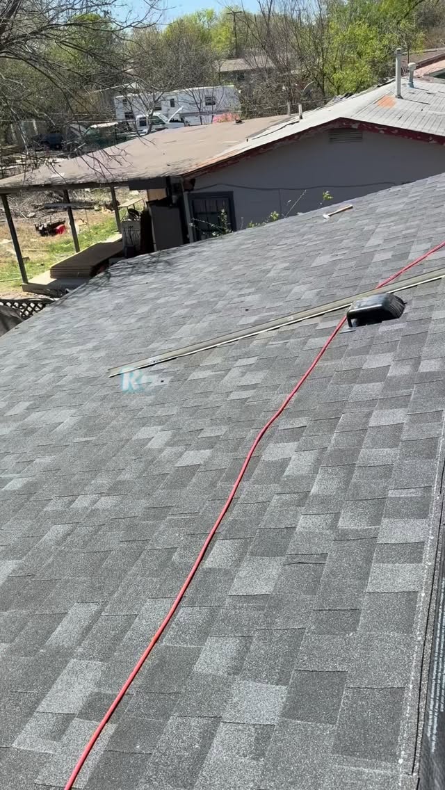 #roof #contractor #owenscorning #sanantonio #austin 🏡🔥🔥