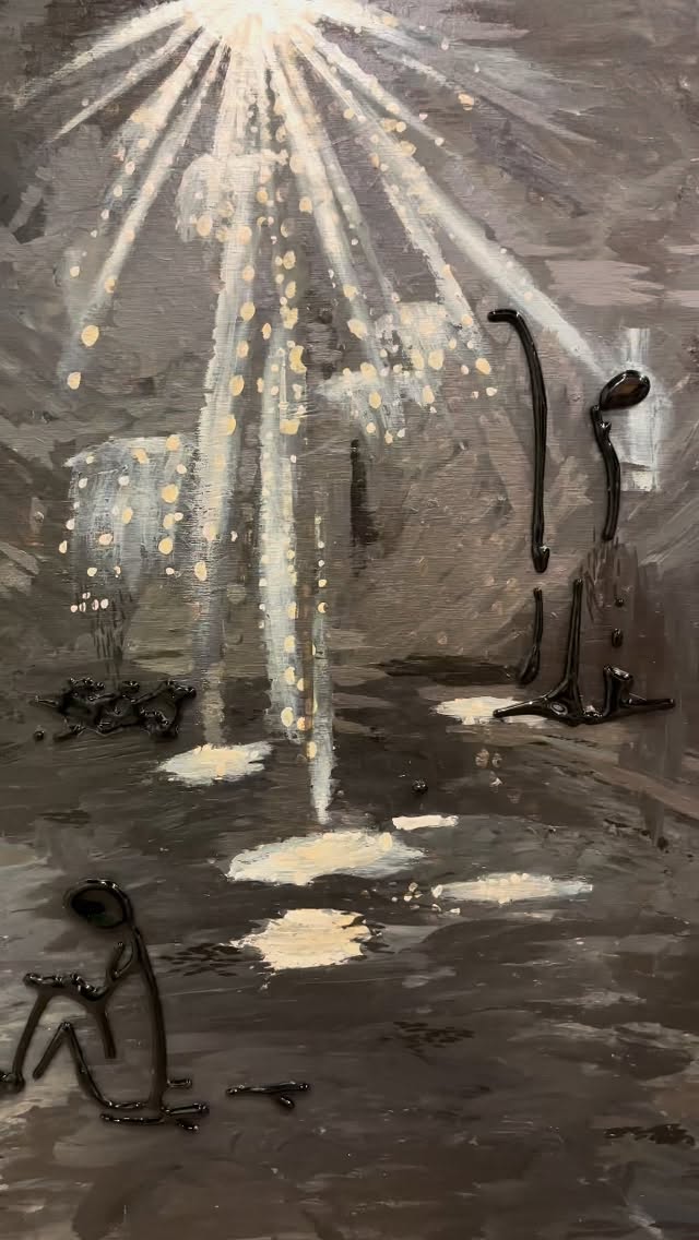 This work in progress was inspired by how I feel sometimes; as if I was trapped in a cave, unseen and with no way out, while another version of me sees the light at the exit and makes an effort to reach it. I wonder, how many of you can relate? #artist #dcota #fusedglassartist #trap #zeroemptyspaces