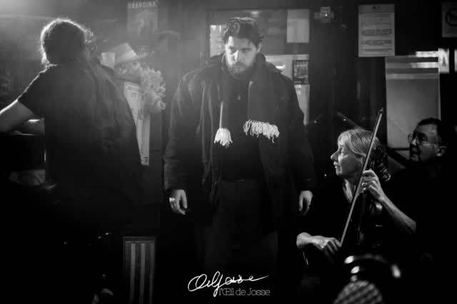COAL IRISH BTS
Tournage du court-métrage Pain'alty réalisé par Melania Cherascu, tourné dans le bar Le Charbon d'Orléans.
#shortfilm #tournage #bts #behindthescenes #noiretblancphoto