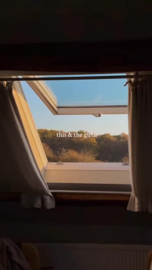 This and your girls this summer.
More info via bookings@maisonoscar.be or via link in bio.