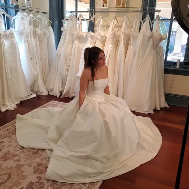 Our Callahan by @tara_lauren has arrived. She is sweet yet sassy 🤭 just like our wonderful stylist and seamstress Sam.
#newarrival
#dupioni
#pagesixitshaute
#pagesixskippack