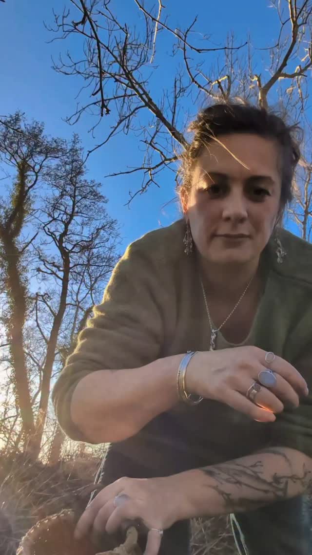 The first collaboration of the year is coming up for me, The Wild Cooke and my favourite little eatery on the West Coast - @thepierhousehotel. Do come and join us 💙
Forage & Feast Spring Tides 🪸🌱
18th April 2026
Taking advantage of the low spring tide, discover the secrets of the intertidal zone. This will be a wonderful introduction to foraging for seaweeds, coastal plants, seafood and other spring highlights as you investigate the beaches and shallow waters of Loch Linnhe. Spend the day with me, enjoy tasters, sips and nibbles before heading back to the Pierhouse to enjoy a wild and locally sourced beautiful banquet curated by the phenomenal award-winning Head Chef @mike.leathley.
This is a unique experience that leaves you feeling nurtured, satisfied, inspired and excited all at once. And I think we could all use a bit of that just now 🙌🏽🥰
£120 pp - bookings are made through the restaurant by phone or email. Send us a PM if you need the contact details or have any questions...
As this involves seaweed search you will need wellies and a pair of scissors 👢✂️