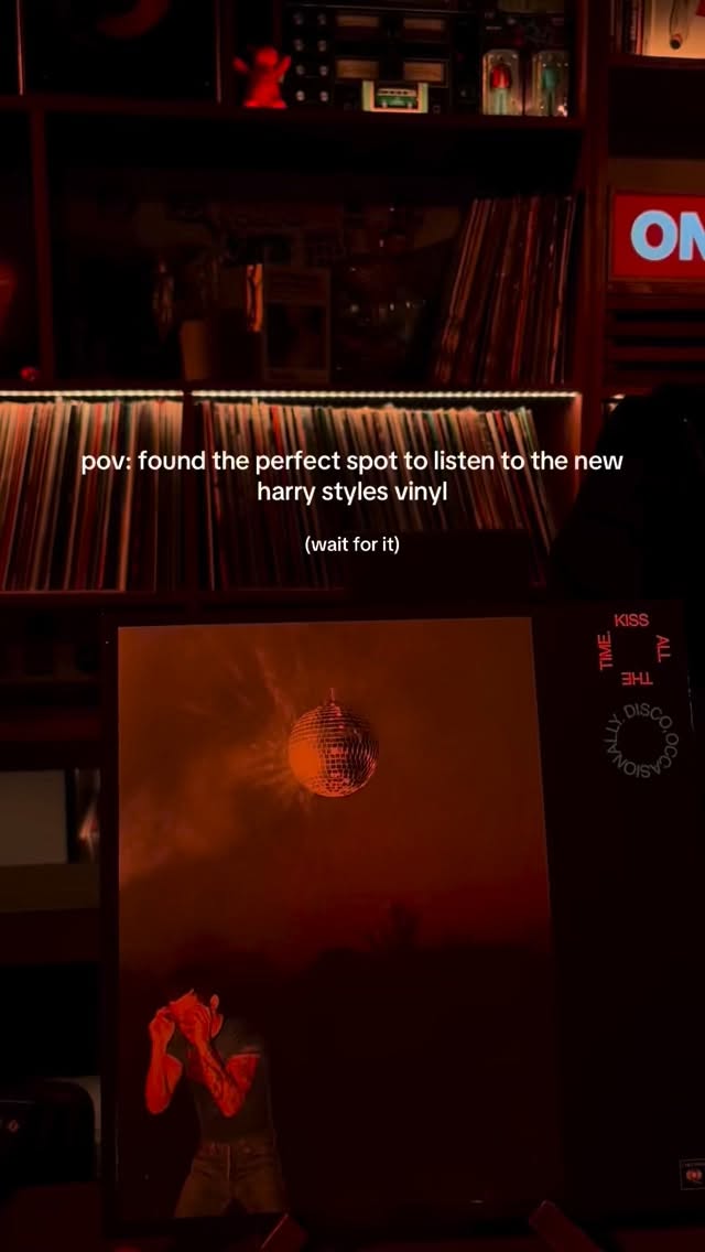 the perfect place to disco occasionally 🪩
💿 Bring Your Own Vinyl
📍 Cafe 1001, Every Wednesday
#harrystyle #disco #vinyl #shoreditch #byov