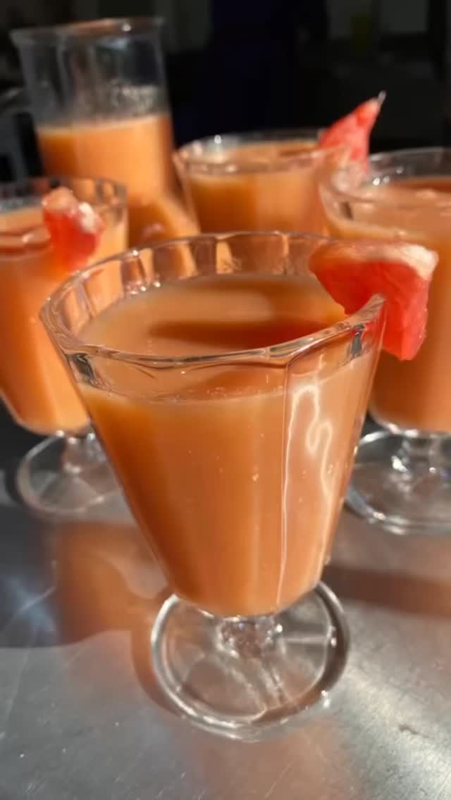 Bağışıklığımızı güçlendirecek bir içeçek 🍹
~ Greyfurt
~ Portakal
~ Elma
~ Havuç
~ Nar
~ Zencefil
#bağışıklıkgüçlendirici #bağışıklık #dietchefistanbul #dietchefankara #onlinediet zencefil