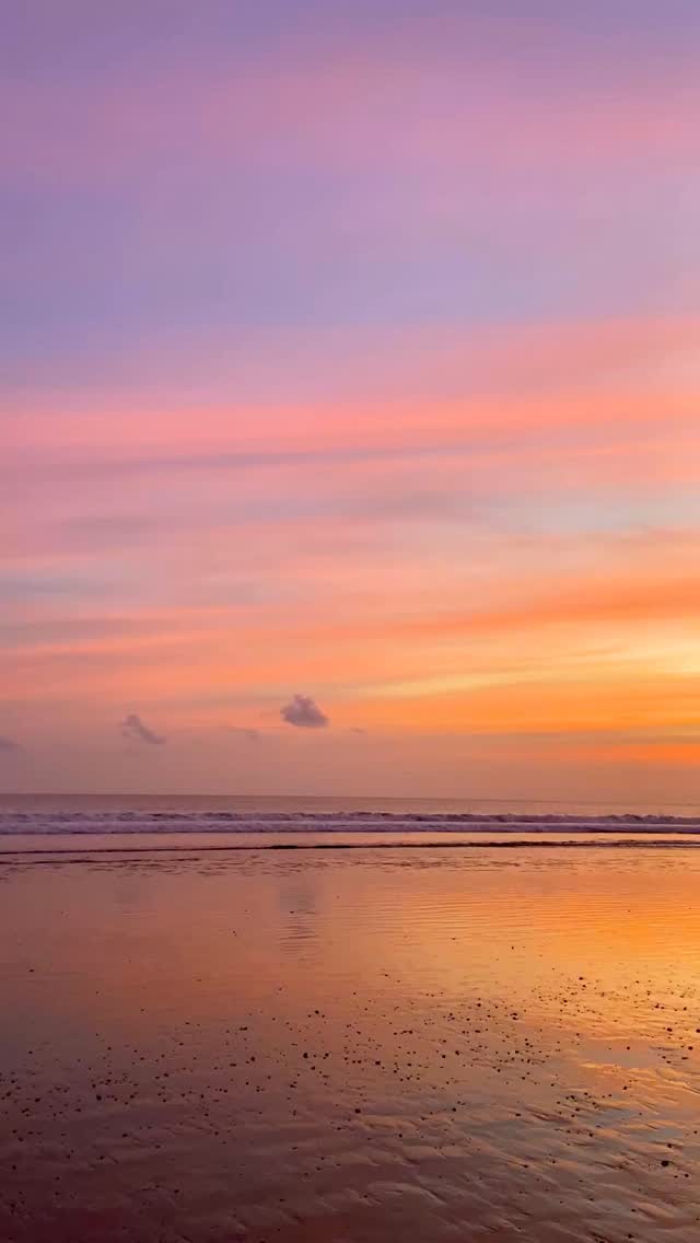 As one of Costa Rica's most developed beach towns, Jacó brings you adventurous activities, a relaxing atmosphere, and delicious cuisine for your next vacation. 🌺 🌊 #TravelBetter #VisitCostaRica #BeachEscape #TravelAdvisor