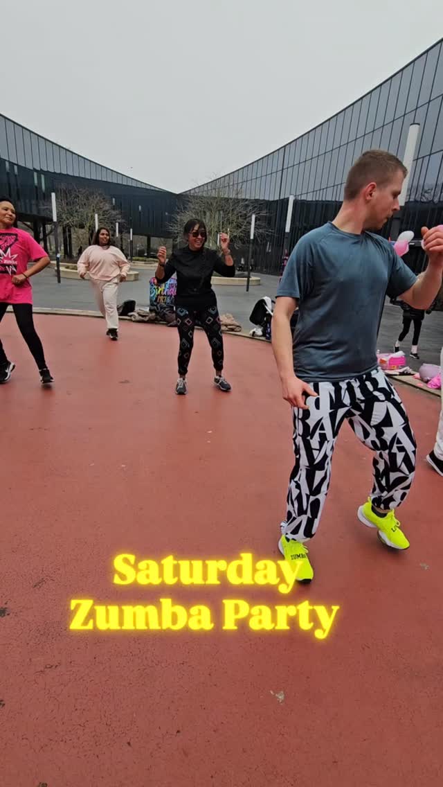 ☀️💃Angela & Ouafa Zumba Party Outdoor ! 💃☀️
Feel the sun, the music, and the energy of our Latin beats… all together outdoors! 🌿🔥
Join us today for a joyful Zumba Party Outdoor where fitness meets fun, community, and pure good vibes. No experience needed—just bring your smile, your energy, and let’s dance!
✨ Burn calories
✨ Boost your mood
✨ Dance with an amazing international community
This is more than a class… it’s a celebration of life, music, and movement 💛
📍 Sportcampus Zuiderpark
🕒 Today – don’t miss it! 11:00
🎟️ Book your spot on all our platforms
www.latinsouldance.com
@urbansportsclub_nl @workit.nl @eversportsnl @classpassnl
Bring a friend, feel the rhythm, and let’s make this day unforgettable!
#ZumbaOutdoor #ZumbaParty #TheHague #DanceFitness #zumba