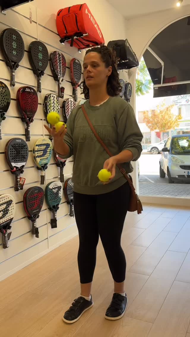 It goes like this ⬇️
You’re juggling a combination of glass & rubber balls which represent your priorities and responsibilities in life.
Rubber balls bounce when dropped. They can be picked up again when you have a bit more capacity.
If you drop a glass ball though? They shatter. These are your non-negotiable priorities & responsibilities.
Only *you* can decide what is a glass ball & what is a rubber ball for in that moment.
So the next time you’re feeling overwhelmed by all the balls you have in the air? Check to see which ones are rubber and put them down for a while.
And it’s not want you expect fitness coaches to say, but sometimes? The rubber ball is training 🙊 when you’re travelling, unwell, in the thick of a tough parenting phase or just not sleeping well it’s an easy ball to put down, regroup and then pick back up once things feel a little more manageable.
It’s when we leave the that rubber ball on the ground for a long time that it becomes a problem, but when you play the long game with your health and fitness? You always come back to it 😉
Have you heard of this before?