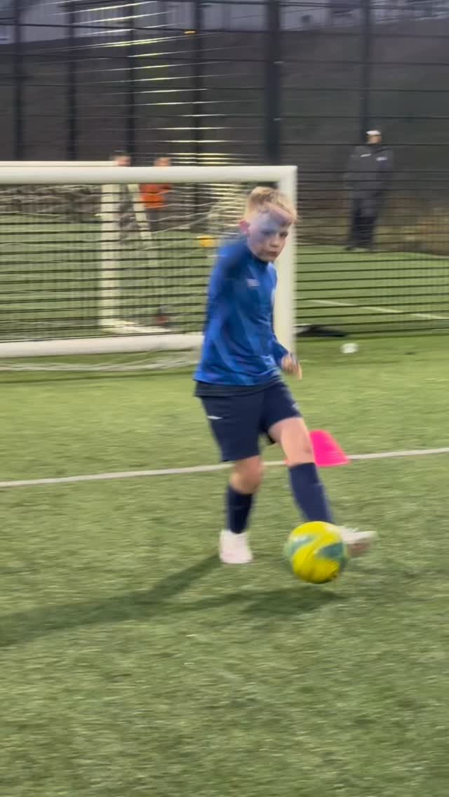 ⚡️2014/15s High Performance Session
Great standard from the boys ✅
Our Advanced Camp Sessions on week 1 of Easter are now live to book.
📧 - info@footballfocused121.com
#footballfocused121 #footballglasgow #footballcoaching