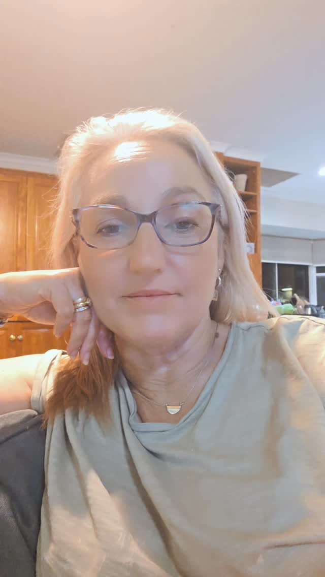 We’re so quick to jump into fixing the behaviour…
But behaviour is communication.
When a child is “acting out,” they’re usually trying to show you something they don’t yet have the skills to say.
Instead of asking: “How do I stop this?”
Try asking: “What’s going on underneath this?”
Connection first. Curiosity over control. Understanding before teaching.
Because when a child feels seen, their behaviour starts to make a lot more sense—and that’s where real change begins.
If this resonates, this is exactly the work we do inside my resources 💛