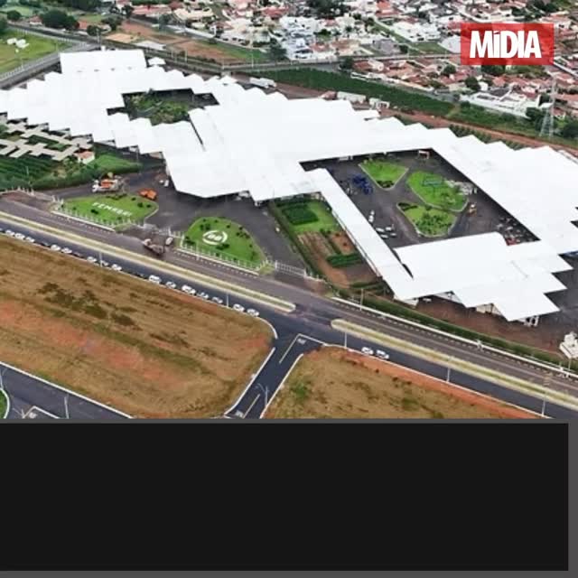 Feira da Cooxupé registra alto volume de negociações e mostra avanço na compra antecipada de insumos; máquinas de pós-colheita lideram faturamento.
#Veja a reportagem na íntegra >>> link na bio