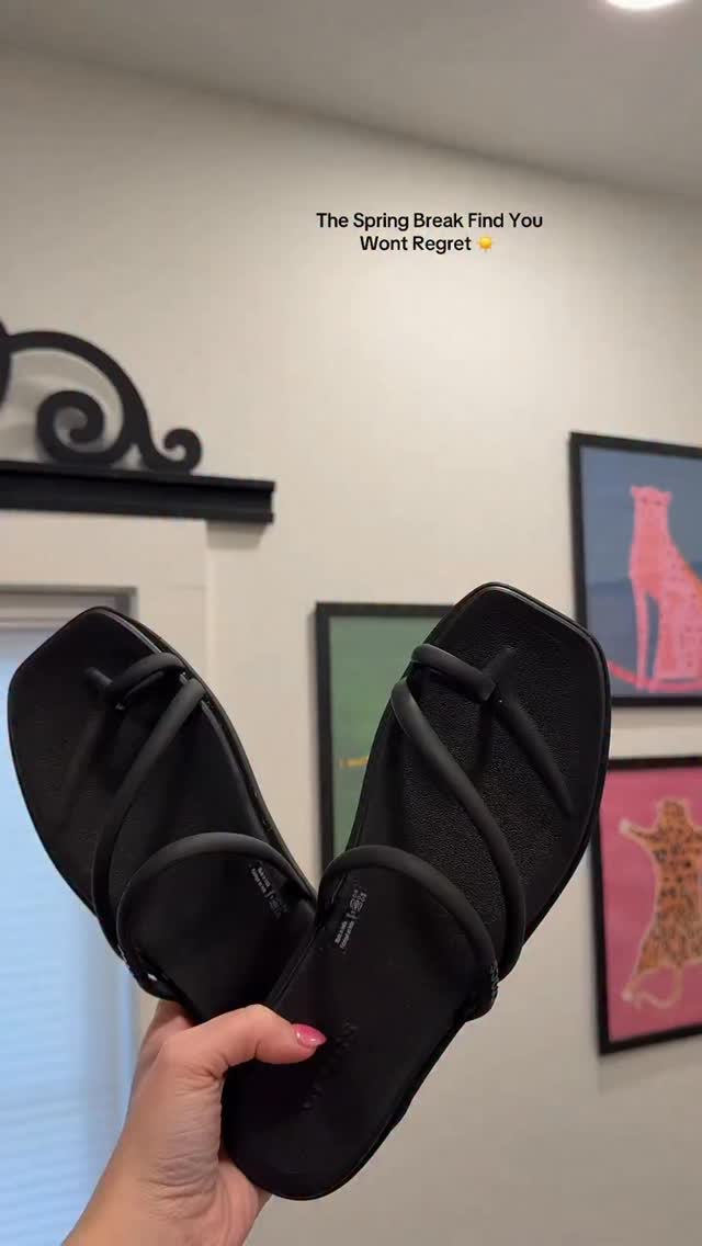 Yes… They’re CROCS!
So comfy & cute!
Dress them up
OR slip them on for the pool.
Cute color options!
🔗 Comment “CROC” for the link!
(Don’t forget to follow Physedgirls on LTK for more PE & Lifestyle finds!)
@crocs
#sandals #ootd #spring #style #teacher