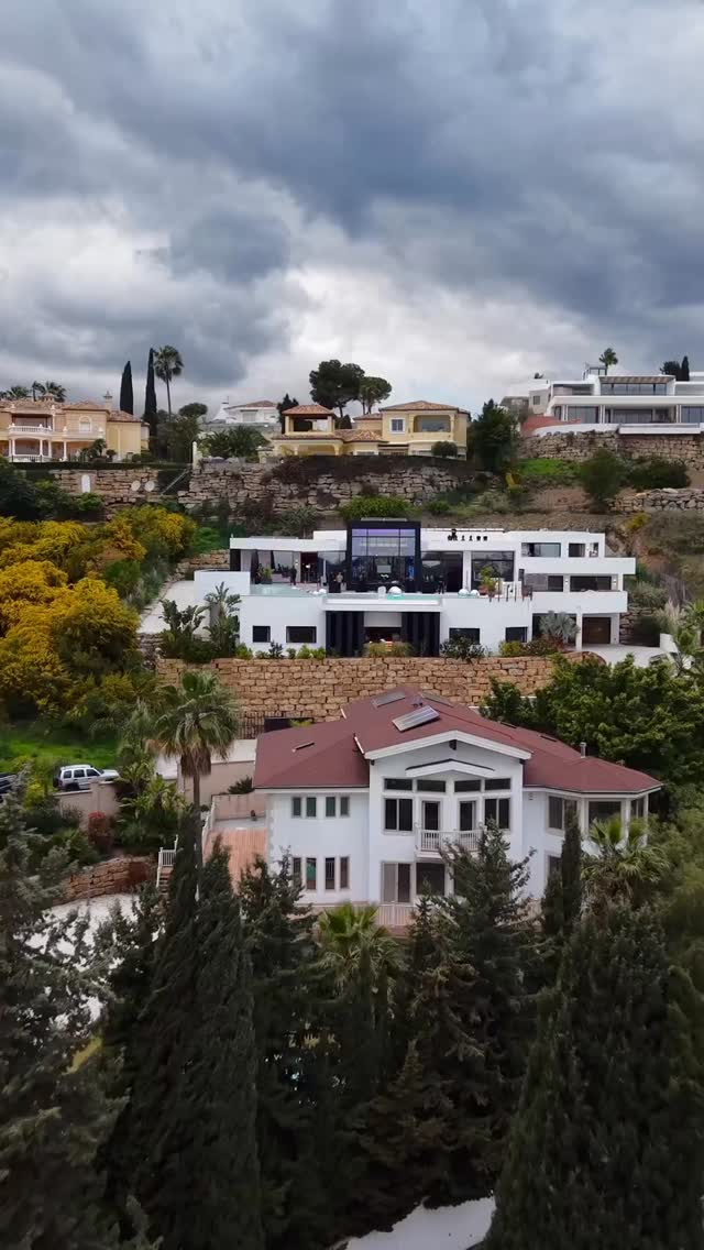 ✨ The most amazing birthday party of the year… ✨
@by.miyah unforgettable 50th birthday was pure magic — a night filled with love, elegance, and incredible energy ❤️🎉
From beautifully curated dishes to luxurious food stations, impeccable service, and a breathtaking full-scale production… every single detail was created with passion and love ❤️✨
In collaboration with the amazing @wearepinkpalms @starevents_es this celebration came to life in the most spectacular way 🤍💫
An incredible team, a stunning setup, and a very special milestone… moments like these are why we love what we do ❤️🔥
And this is just the beginning… more magic coming soon ✨
📞 Ready to create your own unforgettable celebration?
Get in touch: 0034-602-687-187 ❤️
#Marbella #MarbellaCatering #PrivateChef #LuxuryEvents #BirthdayCelebration EventDesign EventProduction LuxuryCatering FoodExperience FineDiningExperience EventInspiration MarbellaEvents PartyPlanning EventStyling CateringLife LuxuryLifestyle EventGoals