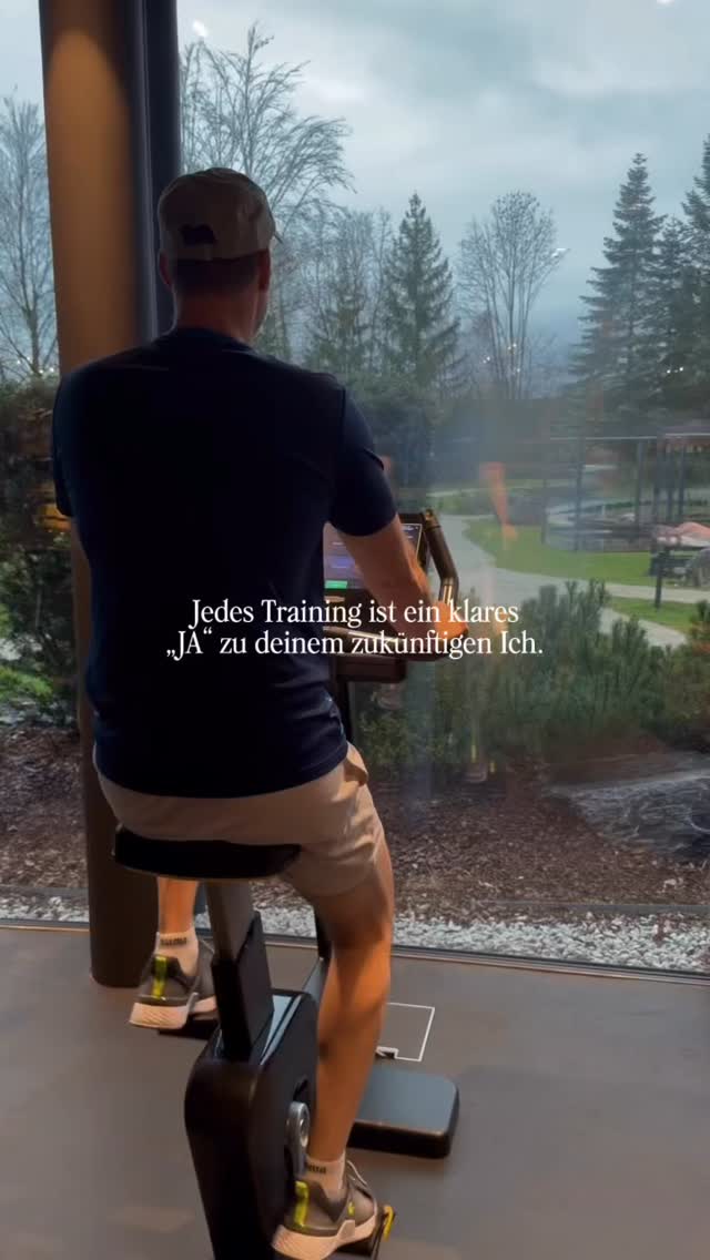 Stark sein ist kein Trend.
Es ist die Basis für ein langes, freies Leben 💪🏼
#longevity #krafttraining #healthy #gym #power