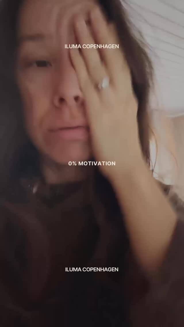Some days you have zero motivation to move.
The body feels heavy, the mind even heavier.
But here’s what we’ve seen:
• Showing up when you don’t feel like it is when you need it most.
• Guests softening into the warmth.
• Students delighting in the stillness
• Practitioners leaning into the breath.
• You never leave the same as when you walked in.
Save this for the days you need a reminder 🪷
yoga copenhagen, sauna ritual, reformer pilates, wellness routine, self care motivation, mindful movement
