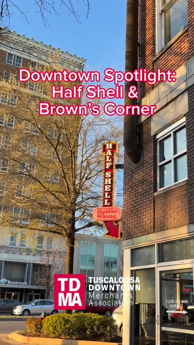 🍹Thirsty Thursday Spotlight: Half Shell & Brown’s Corner🍹
Half Shell Oyster House brings bold and fresh southern meals with a New Orleans flair to our downtown! Perfect for gatherings, celebrating, or everyday meals! With Brown’s Corner right up the stairs, you can sip on handcrafted cocktails with an inviting atmosphere, perfect for starting your night, winding down, or continuing the night!
🦪 Wanting some fresh seafood or cocktails? Head to Half Shell & Brown’s Corner!
🍴 @halfshelloysterhouse & @brownscornertuscaloosa
📍2325 University Blvd
