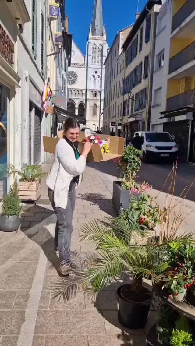 Bel arrivage de fleurs locales!!!👌🏾
#orvegetalpau #orvegetal #artisanfleuriste #paumaville