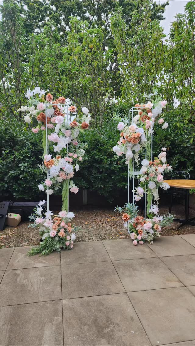 Amelia and Matthew, thank you for trusting me with your beautiful day at The Independent Gembrook.
Soft pale pinks, warm caramel tones, grey green foliage and pepper berries created the most romantic colour palette, perfectly suited to this gorgeous space.
All ceremony flowers were later repurposed into the reception so the whole day flowed together effortlessly, from the outdoor vows to the candlelit tables inside.
Always grateful to work at The Independent Gembrook, such a beautiful venue to style.
If you would love your ceremony and reception styled in one seamless design, you are always welcome to get in touch.
#decodays #melbourneweddings #melbourneweddingstylist #melbourneflorist #melbournebride