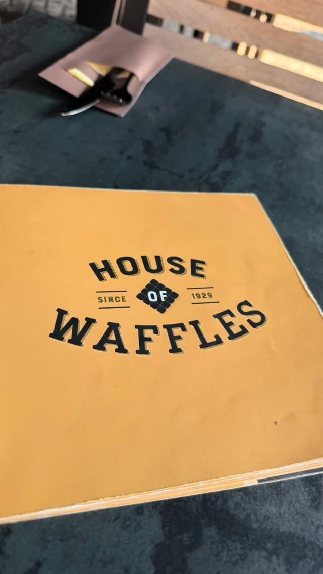Belgium, you had me at the first bite 🇧🇪
Started my day with a waffle topped with chocolate sauce + bananas and a café latte at Waffle House (yes, I skipped the whipped cream… don’t judge 😄).
Then for lunch — Flemish stew frites from Atelier Frites… and WOW. Rich, hearty, and absolutely delicious.
And just when I thought it couldn’t get better… a gelato cone shaped like a flower 🌸🍦 — almost too pretty to eat!
Between the history, the culture, and the incredible food, Belgium is truly a feast for all the senses.
Who’s ready to add Belgium to their foodie travel list?
@houseofwafflesantwerpen
@amorinogelato
@fritesatelier
#BelgiumEats #FoodieTravel #TravelWithMe #TravelAdvisor #Rivercruise