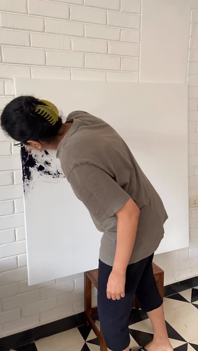 Timelapse of a 48 x 48 inches acrylic on canvas painting I made while travelling earlier this year.
#abstractlandscape #paintingtimelapse #abstractartwork #contemporaryindianartist #contemporaryartist