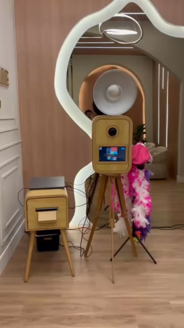 Sábado Maravilhoso com mais um evento incrível Paula 50 anos 🥰
#eventos #photos_solaz #aniversário #totemretrô