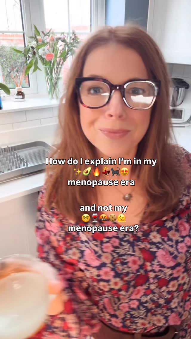 Kitchen dancing.
Non alcohol drink in hand.
Music up. (And sometimes only an audiobook is how rock n roll I am).
Life good. 💃
Nearly three years ago I stopped drinking.
This caused… confusion.
“You’re not drinking at all?”
“Can’t’ you just have one?”
“But why?”
Because I sleep better.
Because my energy is better.
Because my mood is better.
Because midlife gets a lot easier when you stop doing things that make it harder.
But this isn’t a post about alcohol. Do whatever you choose. Just never shrink, lower your expectations and accept anything you don’t like.
These days I’m mostly focused on this:
Eating like my metabolism actually matters
Lifting my standards (and occasionally a dumbbell)
Protecting my energy like it’s Chanel
Saying no to the nonsense advice that keeps women stuck
Getting a good night’s sleep
Midlife is not the slow fade out women were promised.
Sometimes it just looks like dancing round the kitchen with a drink that actually helps you feel good.
And making choices that are right for you.
Even if other people don’t quite get it. 💃 It’s your life. They don’t have to agree. Am I right? Let me know what you think.
#menopausesupport #midlifewomen #secondspring