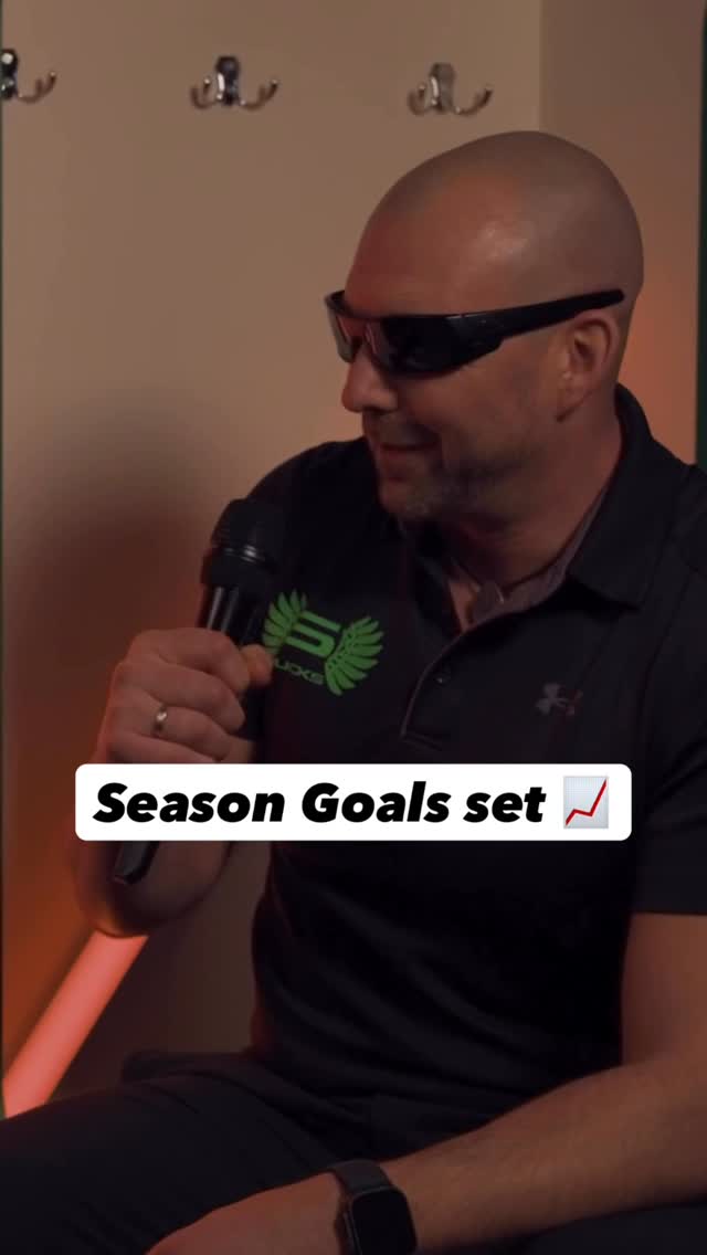 2 days left. Season Goals set. Time for some action ⏳🔥
Die Vorbereitungen laufen auf Hochtouren und am Samstag starten wir endlich in die die neue AFL Season!
Wir haben unsere Spieler nach einem Team Goal gefragt – die Antwort war eindeutig!
See you at the pond!
#entenfliegenzusammen