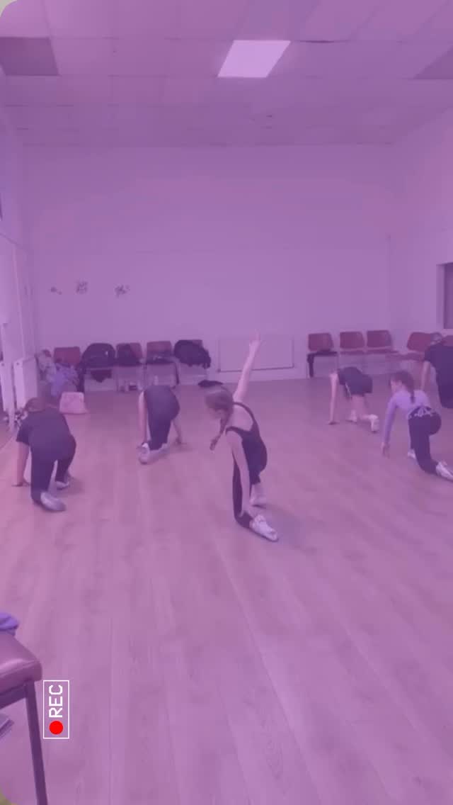 👀👀 sneak peek at our Tuesday modern dance