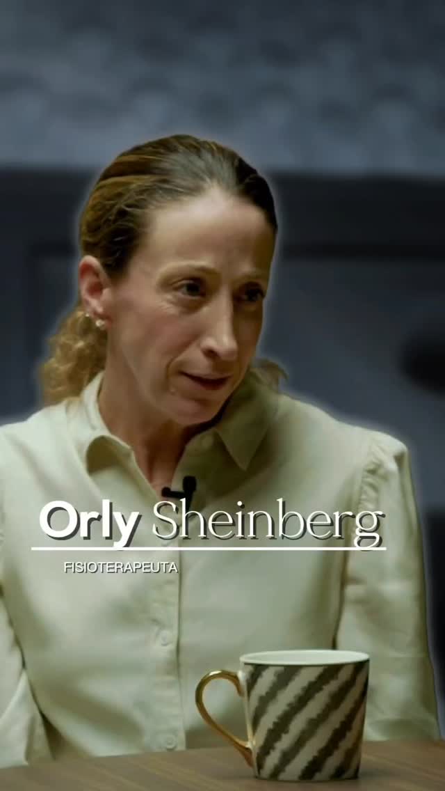 🚨 No todo dolor es igual… y tu cuerpo te está dando señales.
¿Sabías que existen “banderas” que indican qué tan importante es poner atención a un dolor?
🟢 Verdes
🟡 Amarillas
🔴 Rojas
En este episodio de Pláticas con Sentido, Orly Sheinberg, fisioterapeuta, nos explica cómo identificar estas señales y cuándo realmente deberías preocuparte. @frb_fisio
Nueva temporada 2 de Pláticas con Sentido con @jemikassin
🎙️ Mira el episodio completo en YouTube: https://youtu.be/bwzfZScp_kQ
#PlaticasConSentido #Fisioterapia #DolorCorporal #SaludIntegral #Rehabilitacion