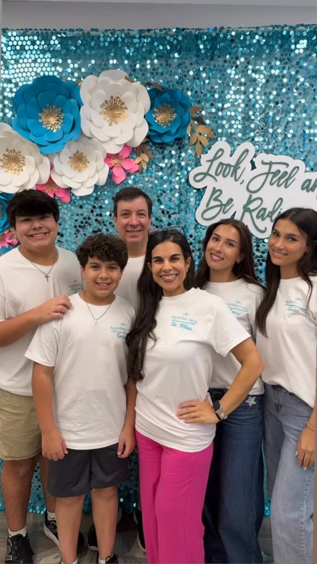 And that’s a wrap for another amazing Radiant Med Spring Open House! 🤗
We saw familiar faces and met some new faces too! 🥰
Thank you to my amazing crew 😉, Emma and our awesome reps!
If you missed it, keep an eye out for next year!
#RadiantMed #ThankYou #ChapinSC #Fun #TGIF