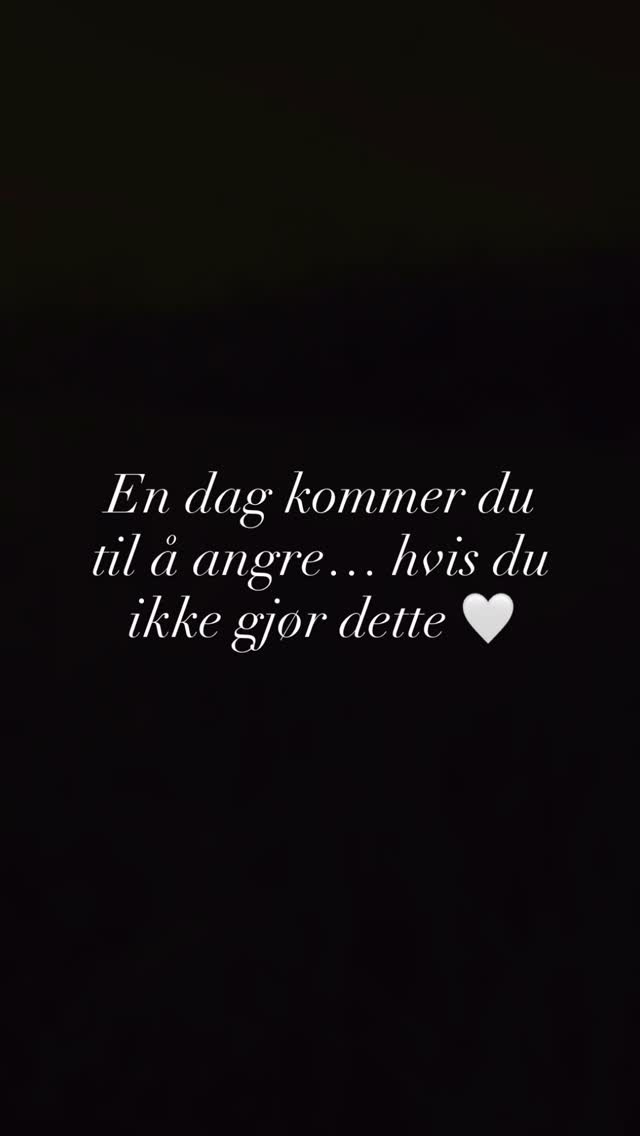 God morgen 🤍
I går hadde jeg og Michaela fra @gullungene.no en helt nydelig solnedgangsfotografering med vakre Natalie og Nikolai – og deres skjønne hund Nelu 🐾🤍
Endelig begynner temperaturene å stige, og det blir varmere ute ☀️
Selv om det fortsatt var litt kjølig, var opplevelsen helt magisk og uforglemmelig.
Slike øyeblikk… helt uvurderlige ✨
Hvis du drømmer om gravidfotografering i solnedgang i år, er det nå du bør ta kontakt 🤍
Disse tidene blir fort fullbooket – fordi alt handler om riktig lys, riktig dag og god planlegging 🌅
Send meg en melding, så finner vi den perfekte dagen for deg ✨
Kasia
⸻
#gravidfotografering #gravidfoto #maternityphotography #gravid #oslofotograf