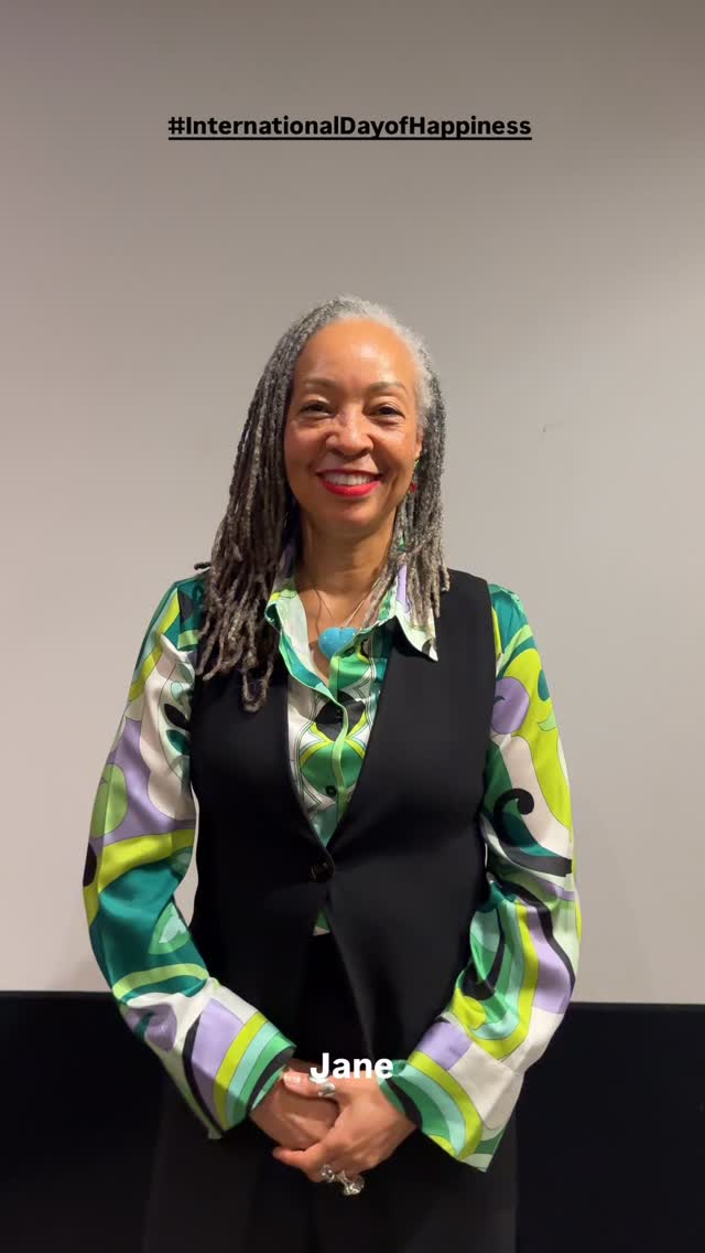 Today is International Day of Happiness 💛 We asked our co-authors Jane and Maggie what lights them up to bring happiness to their day☀️
#internationaldayofhappiness #happiness #happy #positivemind #positiveattitude