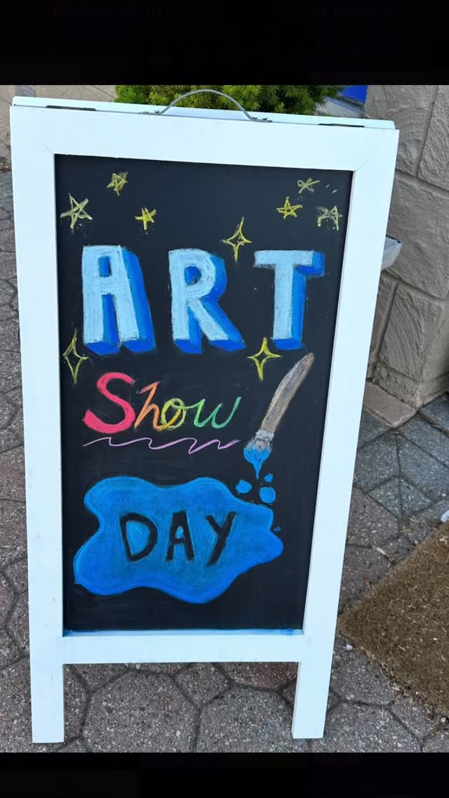 Art show for age 7-9 artists! They learned overlapping and creating depth, drawing from observation, forced perspective and directional lines! Thank you to their families and friends for supporting them in their art show!
#artclasseswithmaryshadbolt #artschoolnj arted arteducation njartclasses denvillenj artmattersnj arthistory artctulture colortheory elementaryart dbae crosscurricular elementsandprinciplesofart morriscountynj njart denvillenj nnj