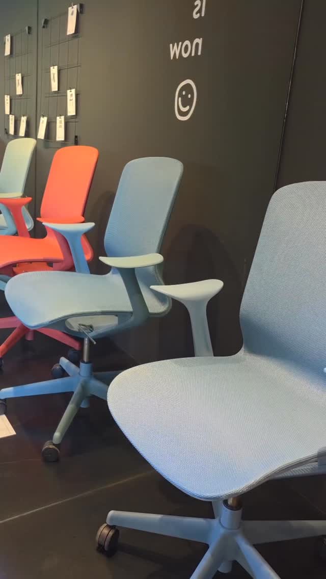 ¿Tu oficina necesita un refresh? 🌈✨
Conoce la OHE-101: Ergonómica, vibrante y diseñada para tu comodidad. Elige el color que mejor vaya con tu estilo. 🪑💼
🎨 Ladrillo | Azul | Verde | Gris
👇 Comenta "SILLA" para enviarte toda la info y precio.
#encontacto #oficina #homeoffice #ejecutivo