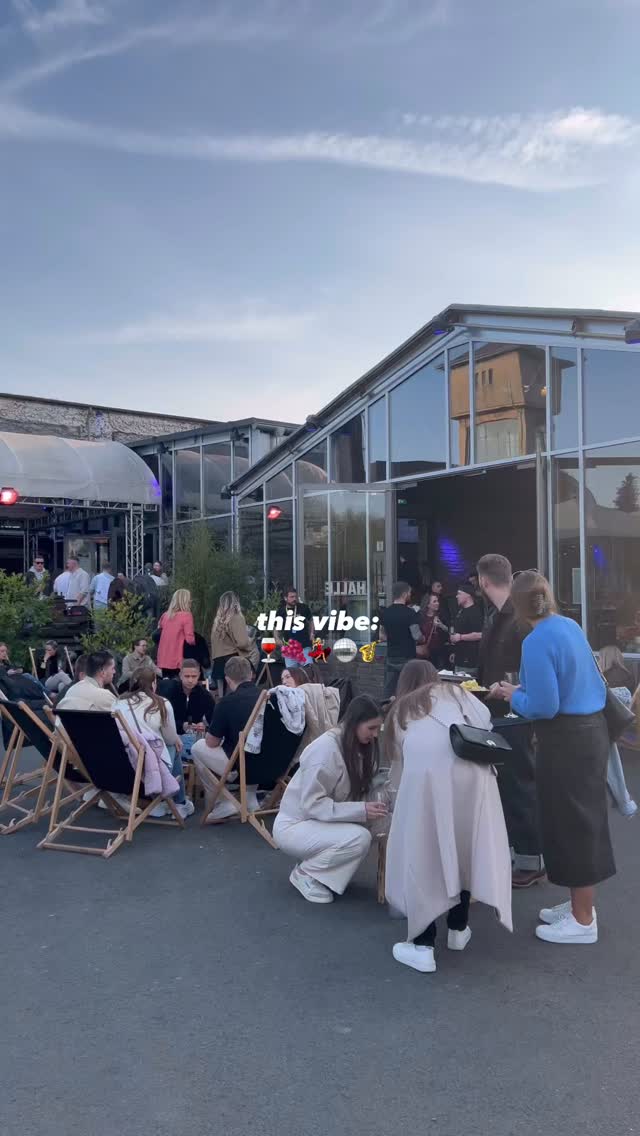 Is this your vibe 🍷🍇💃🏼🪩🎷?
Das Lieblich & Trocken Weinfestival findet am 10.04. & 11.04. bei uns statt | @lieblichundtrockenfestival ✨
Eine perfekte Kombination aus vielfältigen Weinen, Foodständen, DIY-Workshops, einem Salsa Tanzkurs, Live Musik und einer fabelhaften afterparty - für jede*n ist etwas dabei. 🥰
Noch kein Ticket?
🔗Ticketlink in Bio🎟️