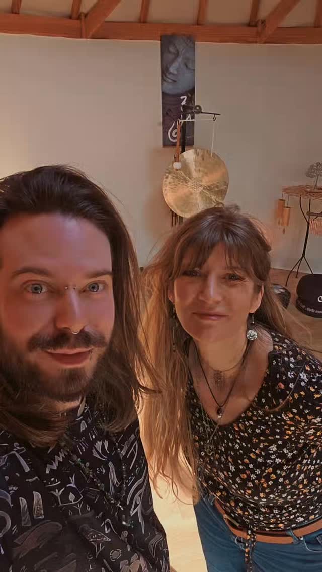 Des journées comme je les aime
Merci mon ami @mr.lapin09 🥰
#amitié #instantpresent #lespetitsbonheurs #gratitude #yourte