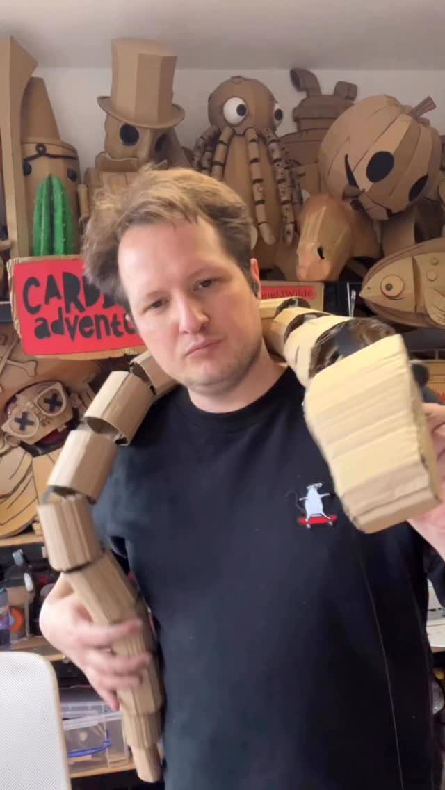 It’s Britney box!!
Having a whale of a time with these snakes, and big thank you to @rubybdesign for making the Britney snake!!
Little something we use in MAKEBETH!!